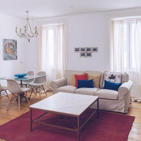 Chic & Luxurious 2-Br Escape Designed For Elegance Apartamento Gibraltar Exterior foto